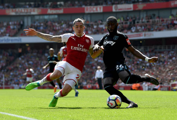 员交流与融 员交流与融