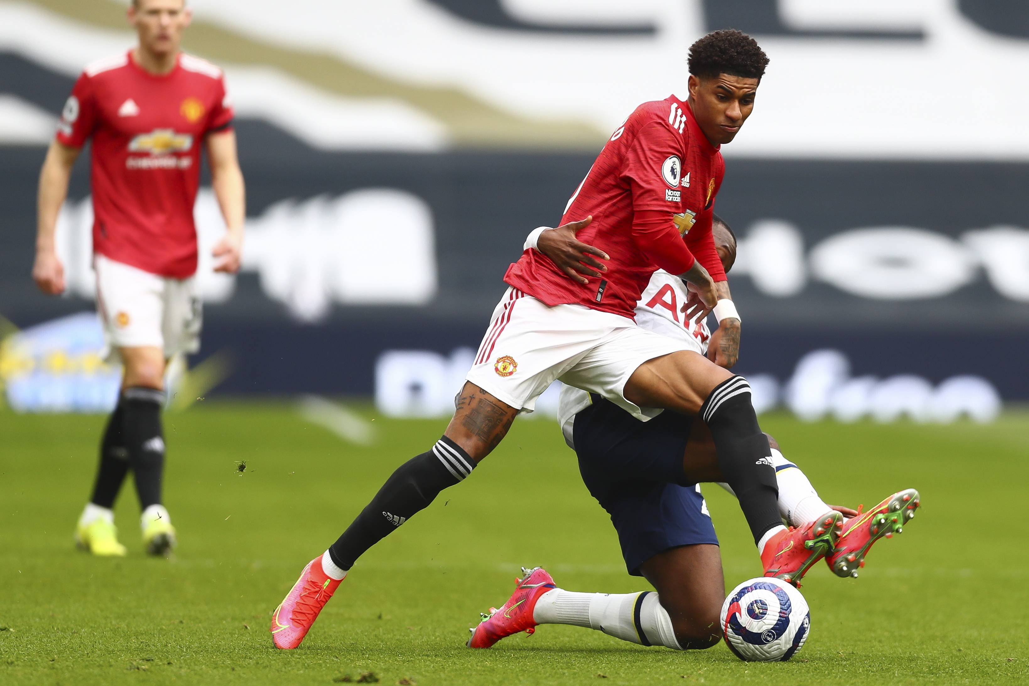 他的目标是 他的目标是