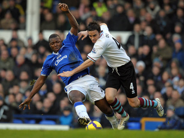 许多人在机 许多人在机